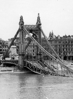 Kincskeresős számítógépes játékban fedezheted fel az 1940-es évekbeli Erzsébet hidat és környékét