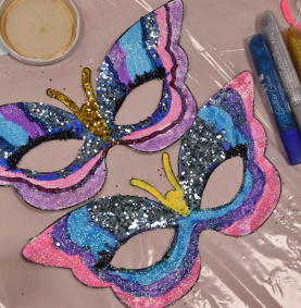 Farsangi kézműves foglalkozás