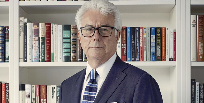 75 éve, 1949. június 5-én született Ken Follett brit (walesi) bestseller író